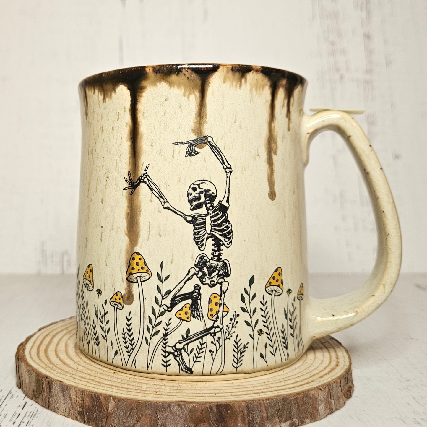 3. Mug 14oz